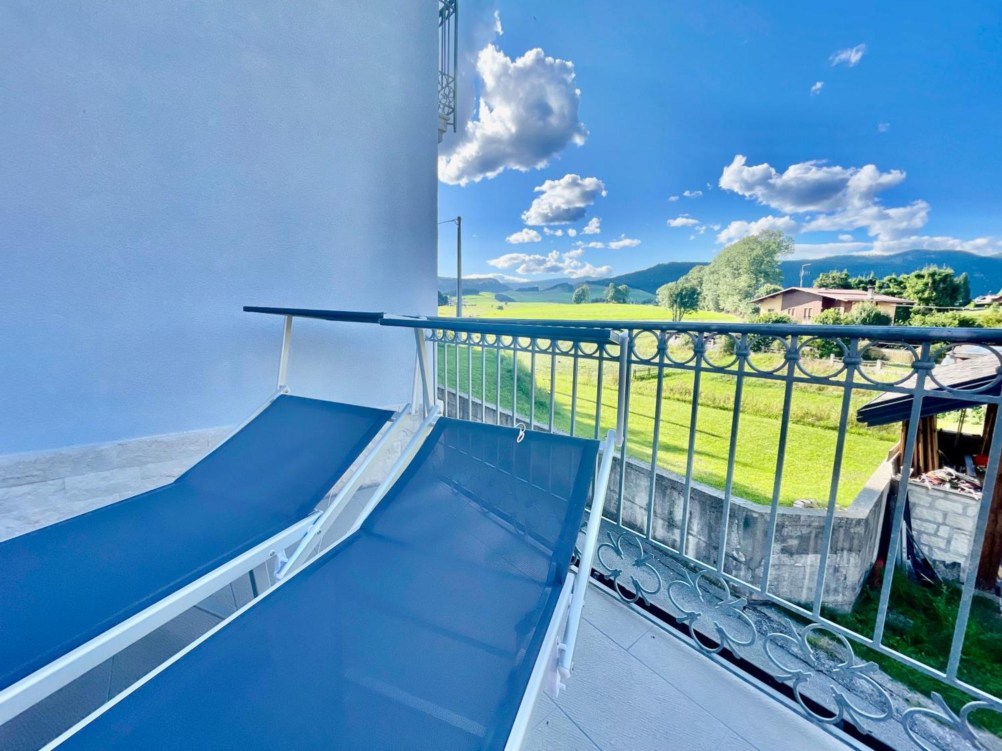 Villa Iris - La Prima Villa Vacanze Nell'Altopiano アジアーゴ エクステリア 写真